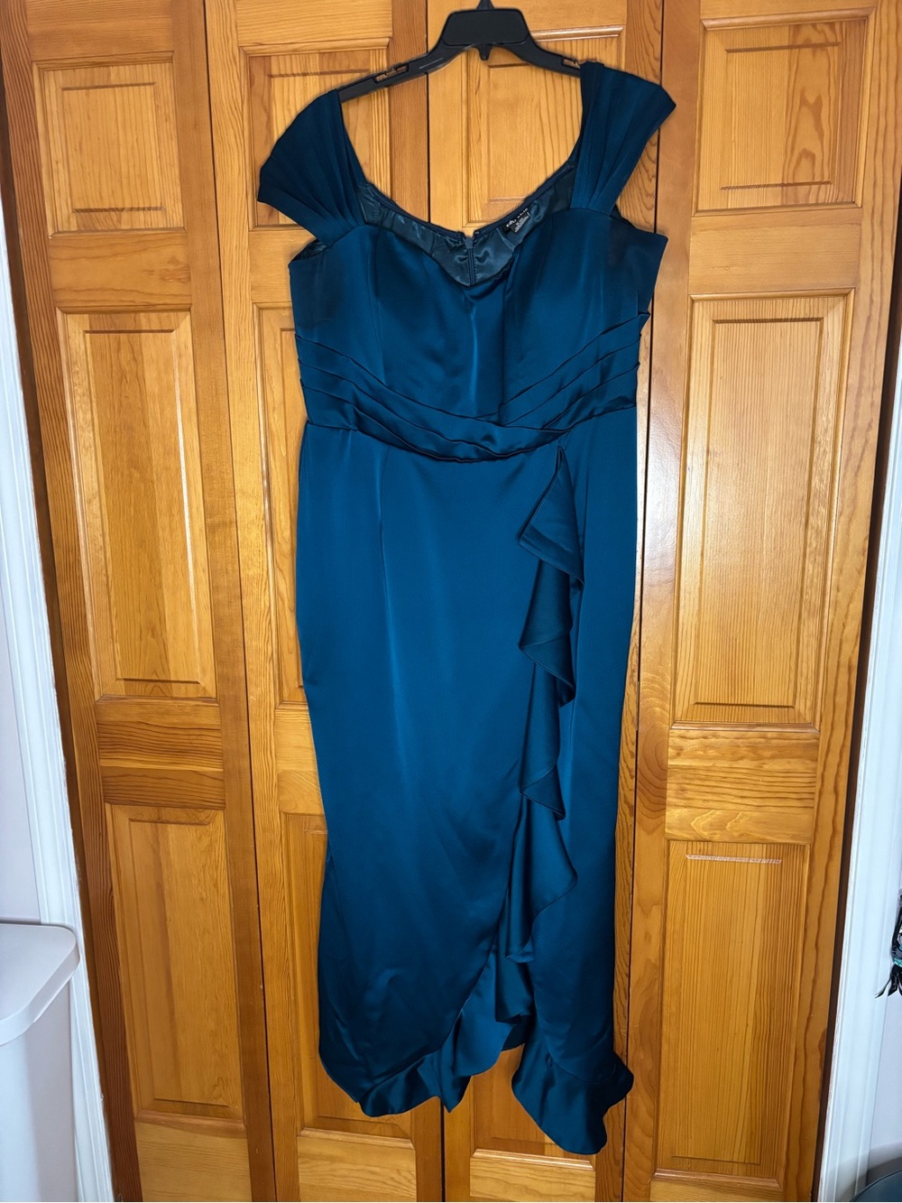 City Chic - Elegant Teal Evening Ruffle Dress